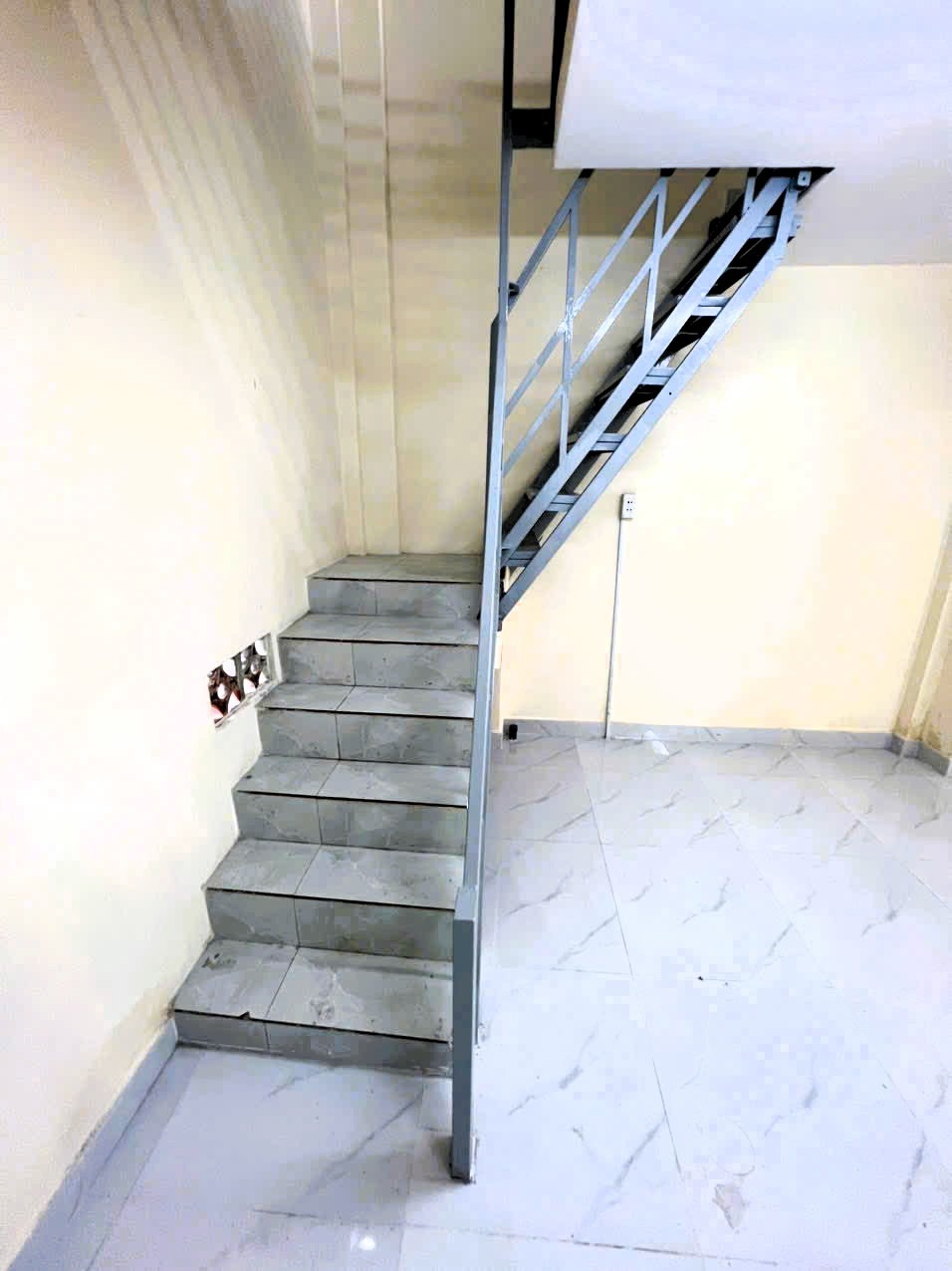 Bán nhà hẻm xe tải Thủ Đức: 93m2, gần Phạm Văn Đồng, giá 9.3 tỷ