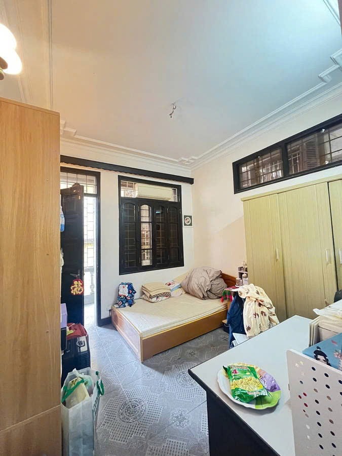 Bán nhà phố Ngọc Khánh, Ba Đình - 38m2, 4 tầng, ô tô đỗ cửa, 11.6 tỷ