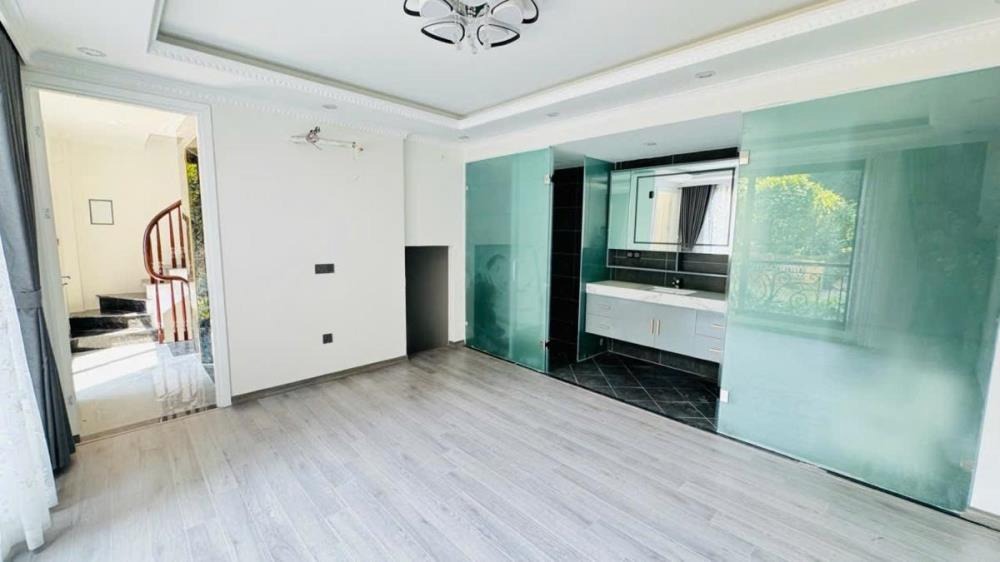 Bán nhà phố Thái Hà 39m2, 6 tầng, mặt tiền 7m, thang máy, 13.2 tỷ Quận Đống Đa