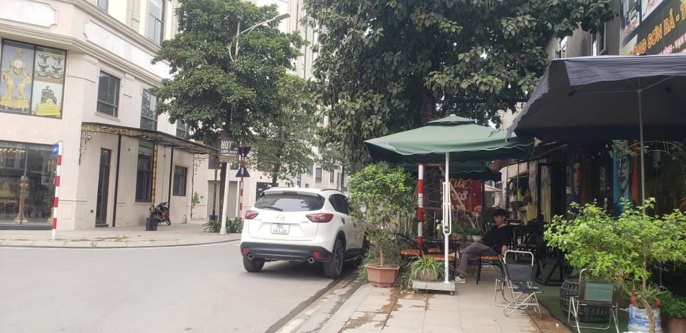 Nhà Mặt Phố Vạn Phúc 130m² - Vỉa Hè Rộng, Kinh Doanh Sầm Uất