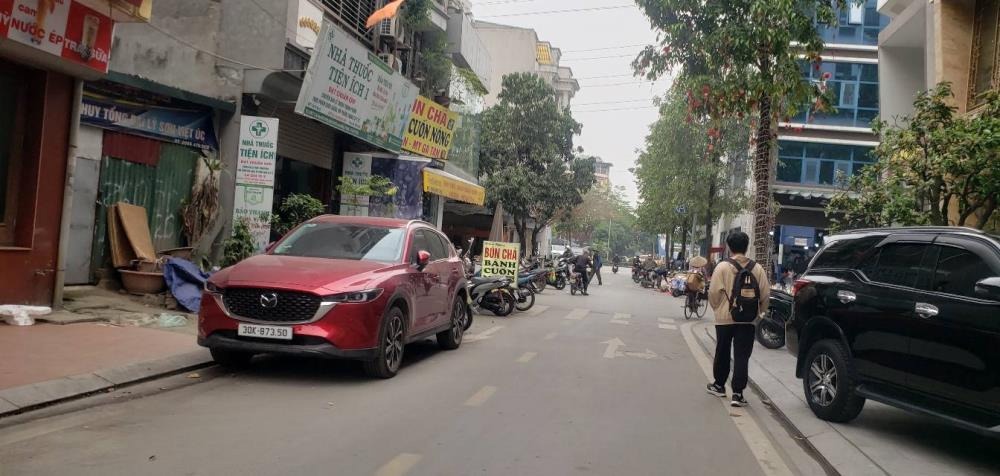Nhà Mặt Phố Vạn Phúc 130m² - Vỉa Hè Rộng, Kinh Doanh Sầm Uất