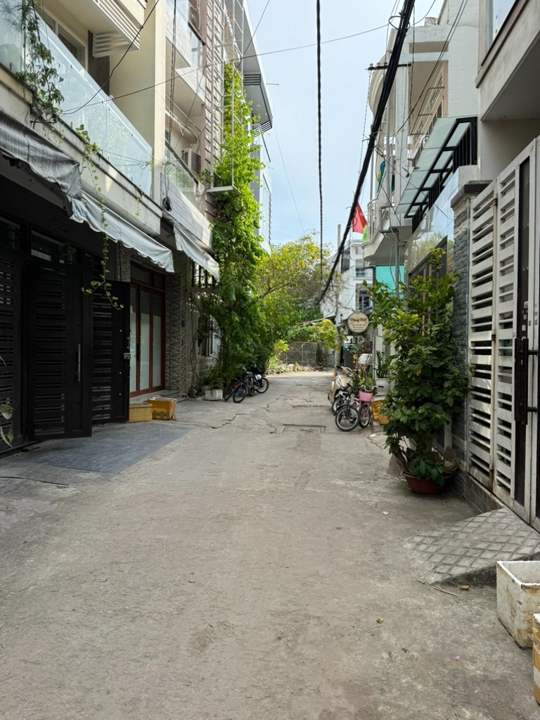 Nhà Góc 3 Mặt Tiền, 3 Tầng, 4x15m, Tân Bình - 5.5 Tỷ