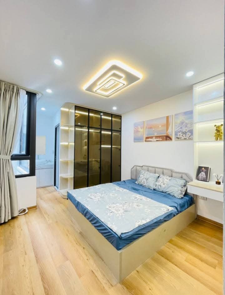 Nhà đẹp 5 tầng, Thang máy, Võ Thị Sáu - Full Nội thất, Ngõ Ô Tô