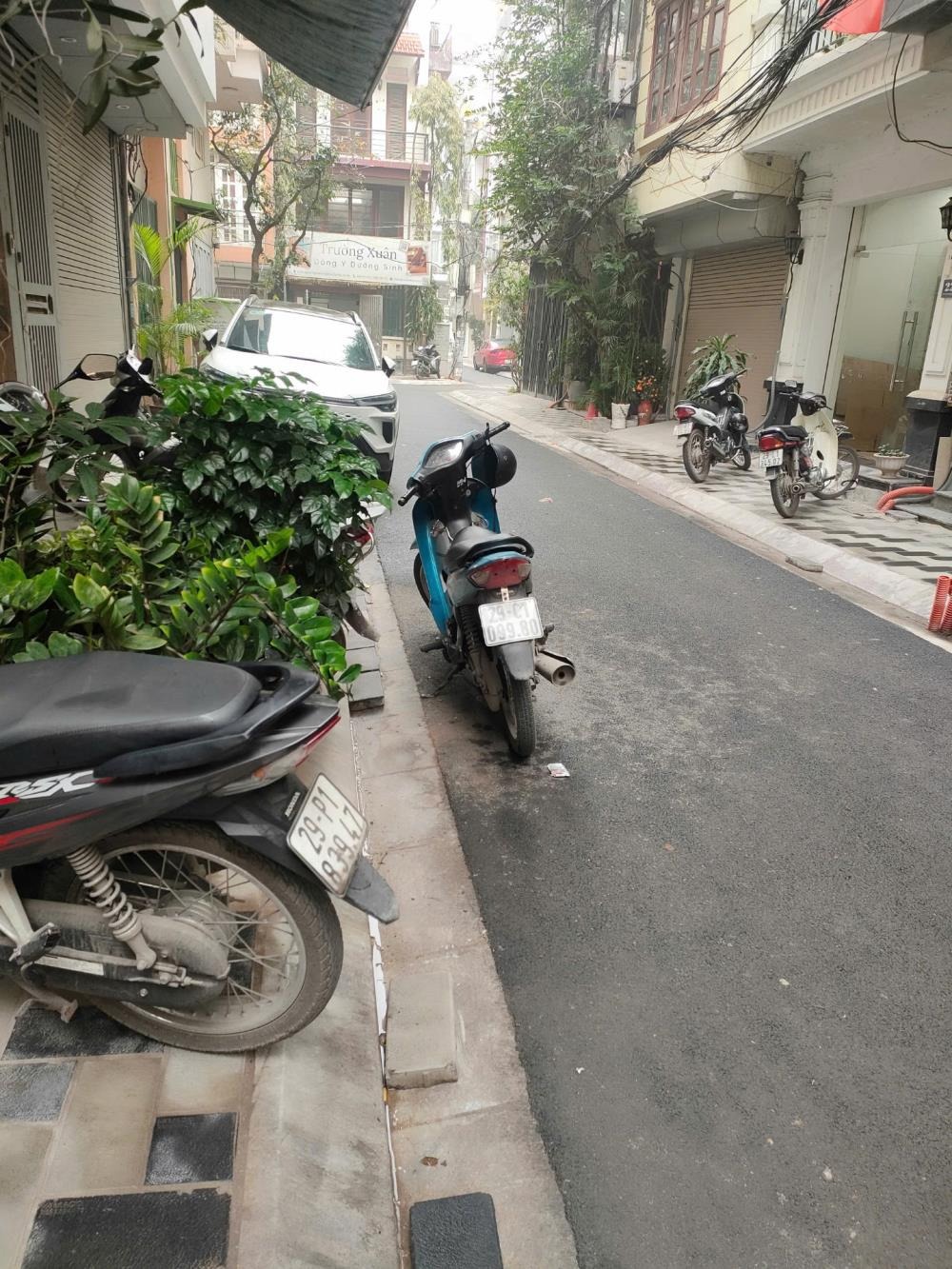 Bán Nhà Cầu Giấy: Phân Lô Đẳng Cấp, Vị Trí Đắc Địa - Sổ Đỏ Phân Lô