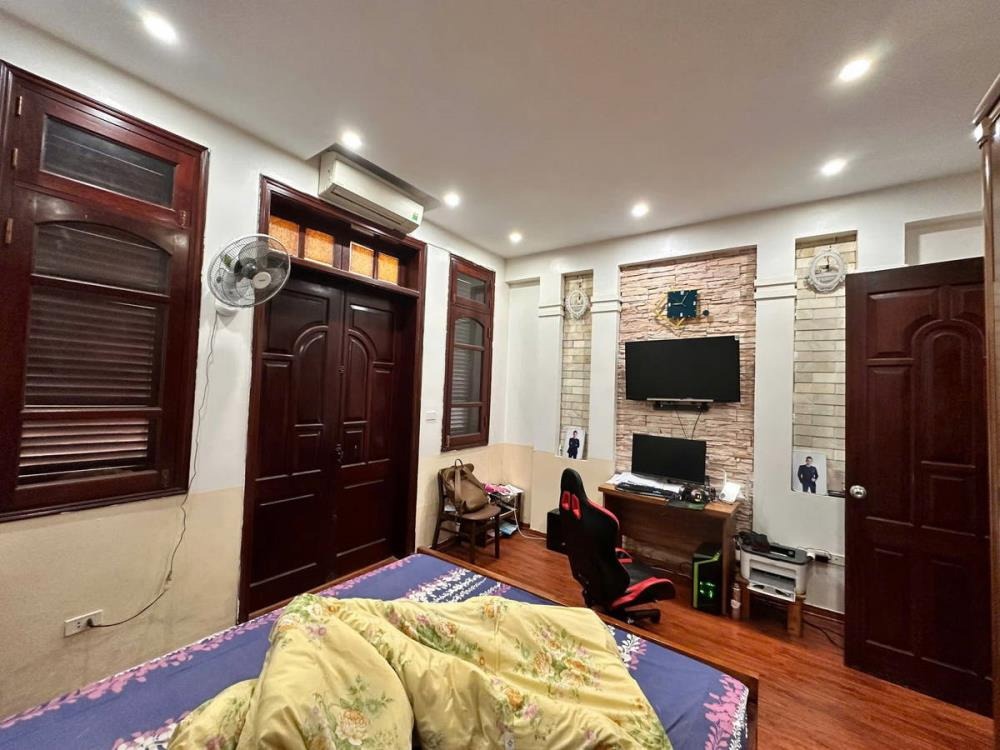 Nhà đẹp Quan Nhân, Thanh Xuân: Thang máy, Kinh doanh, Ô tô, 62m2, Giá 16 tỷ