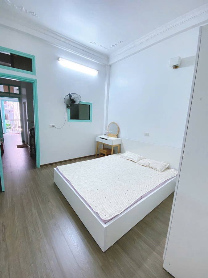 Bán nhà phân lô Hoàng Cầu 42m2, 4 tầng, Full Nội Thất, Giá 12.5 tỷ