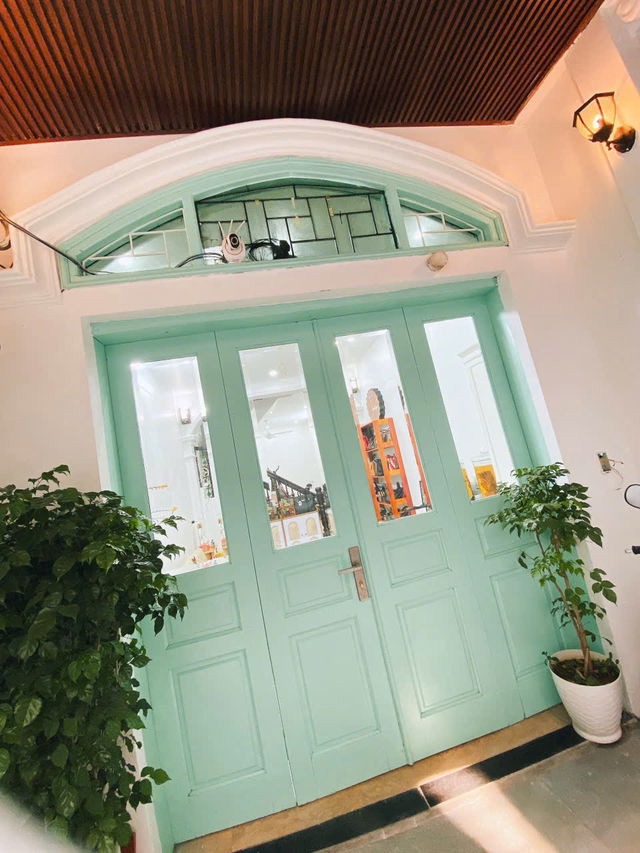 Bán nhà phân lô Hoàng Cầu 42m2, 4 tầng, Full Nội Thất, Giá 12.5 tỷ