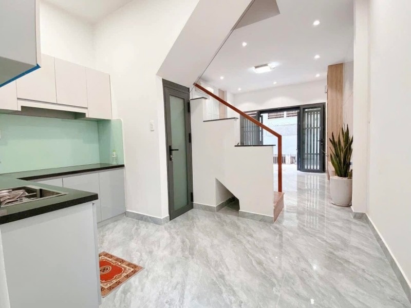 Bán Nhà Thích Quảng Đức, 32m2, 4 Tầng, 3 Phòng Ngủ - Giá 7.25 Tỷ