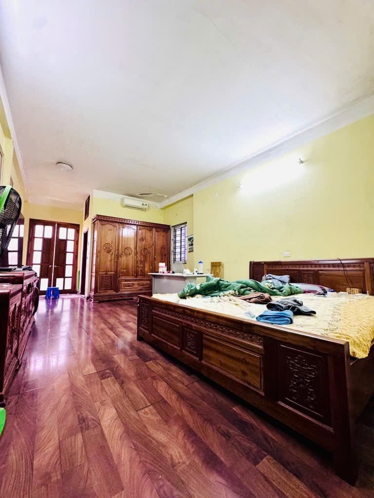 Nhà Đẹp Ngọc Hà 6 Tầng, Thang Máy, Vị Trí Vàng - Giá 14.2 Tỷ