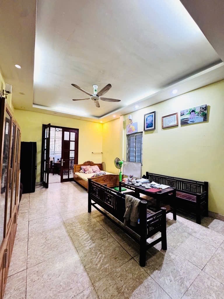 Nhà Đẹp Ngọc Hà 6 Tầng, Thang Máy, Vị Trí Vàng - Giá 14.2 Tỷ