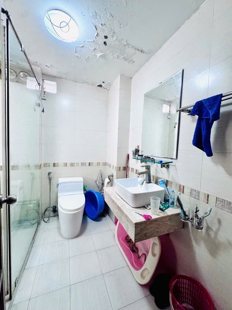Nhà Đẹp Ngọc Hà 6 Tầng, Thang Máy, Vị Trí Vàng - Giá 14.2 Tỷ