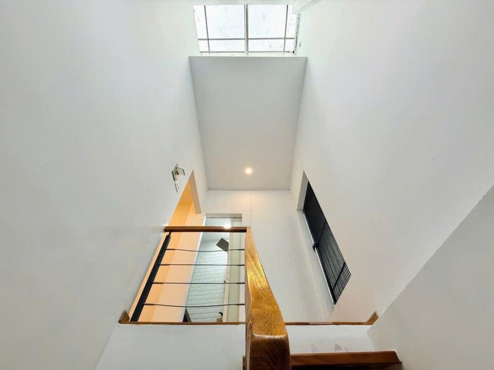 Bán Nhà Gò Vấp 80m2, 3 Tầng, Full Nội Thất, Vị Trí Đắc Địa - 5.85 Tỷ