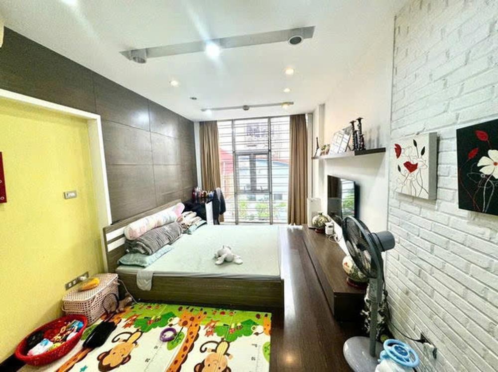 Bán nhà Đống Đa - 50m2 x 7 tầng, Kinh doanh, Ô tô đỗ cửa - 14.8 tỷ