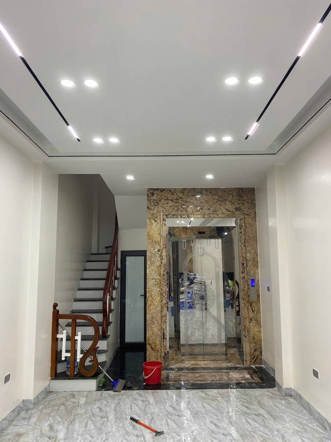 Bán nhà phố Nguyễn Văn Cừ, Long Biên - 44m², 6 tầng, 9.6 tỷ - Vị trí đẹp, tiện ích đầy đủ
