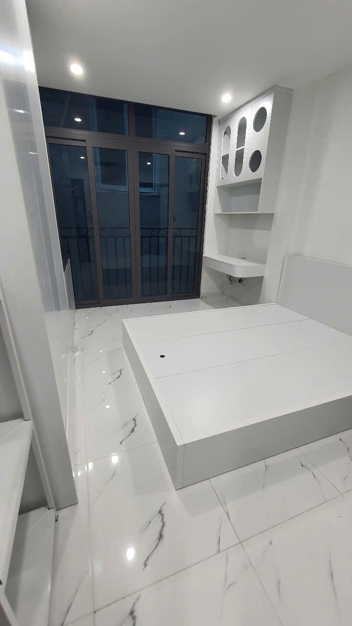 Bán nhà phố 5 tầng, phân lô, vị trí đẹp - Giá chỉ 4.46 tỷ