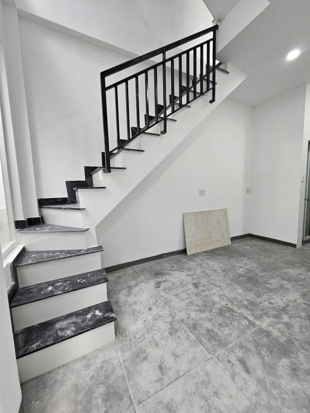 Bán Nhà Góc 3 Mặt Tiền, Quang Trung, Gò Vấp - 3.58 Tỷ