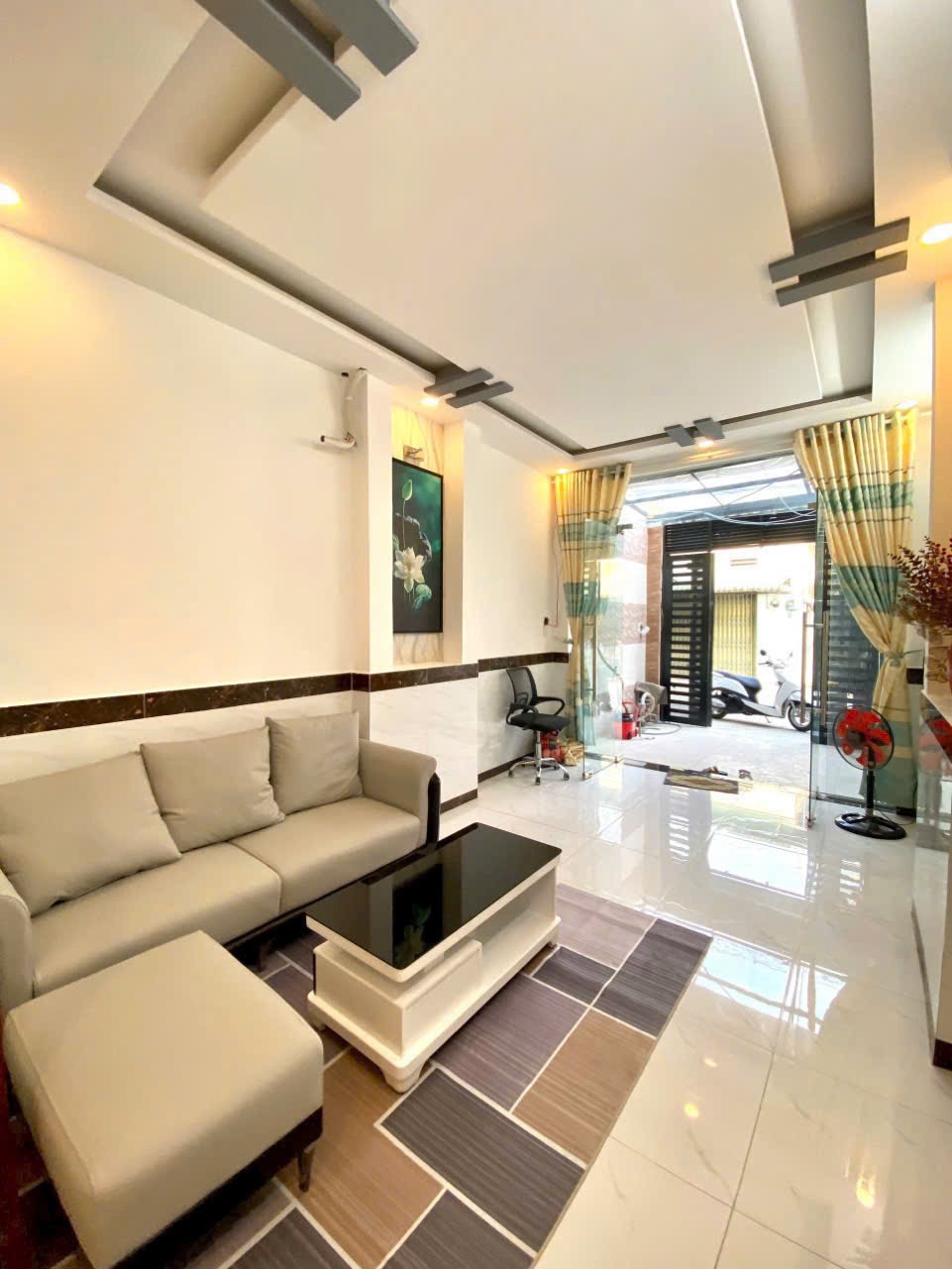 Bán Nhà Quận 12 - 3.49 Tỷ - 3PN - SHR - Hẻm Xe Hơi 6m