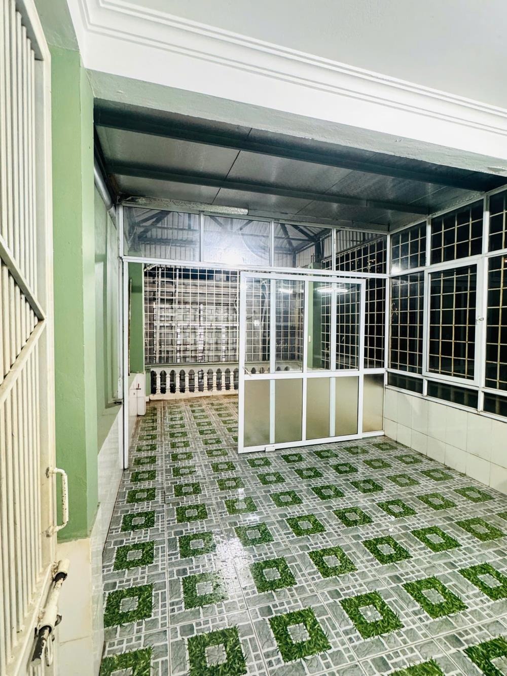 Nhà riêng, sân riêng, để xe, thoáng đãng 42m2 * 4 tầng - 11 tỷ - Nhân Hoà