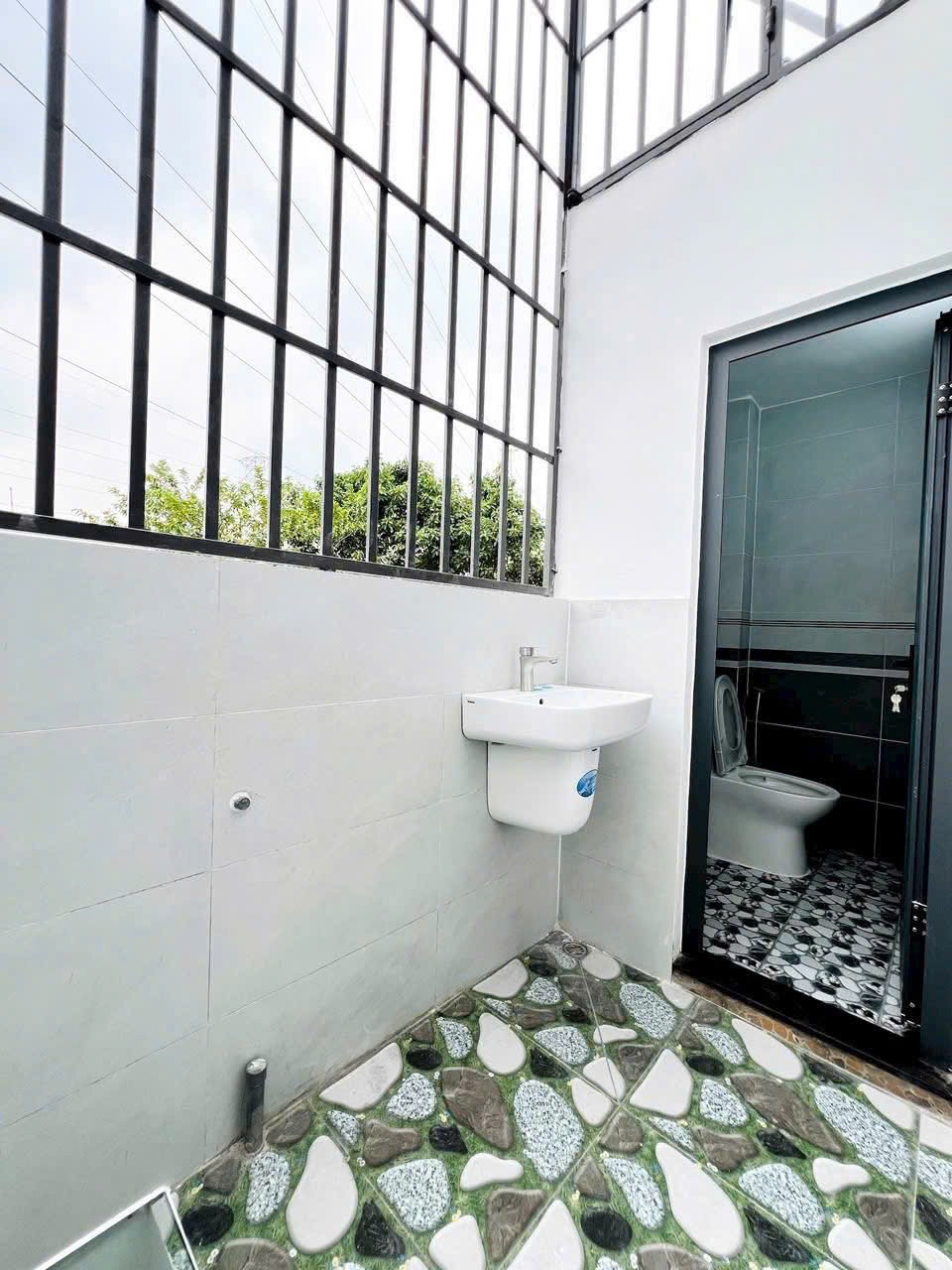 Bán nhà đường Nguyễn Thị Căn, Quận 12: 35m2, 2PN, SHR, Giá 3.3 tỷ