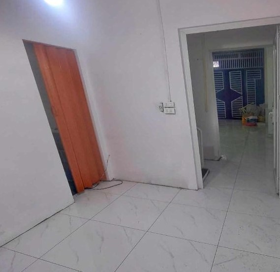 Nhà Cầu Giấy - 9.5 tỷ - 39m2 - Ngõ Lạc Long Quân - Hồ Tây - Dòng Tiền Ổn Định