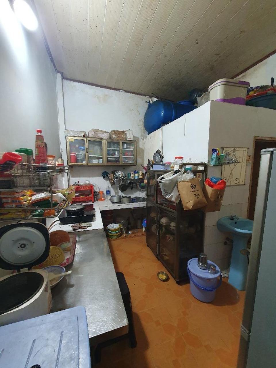 Nhà Nở Hậu Sát Chợ Thủ Đức: 45m2, Giá 2.x Tỷ, SHR