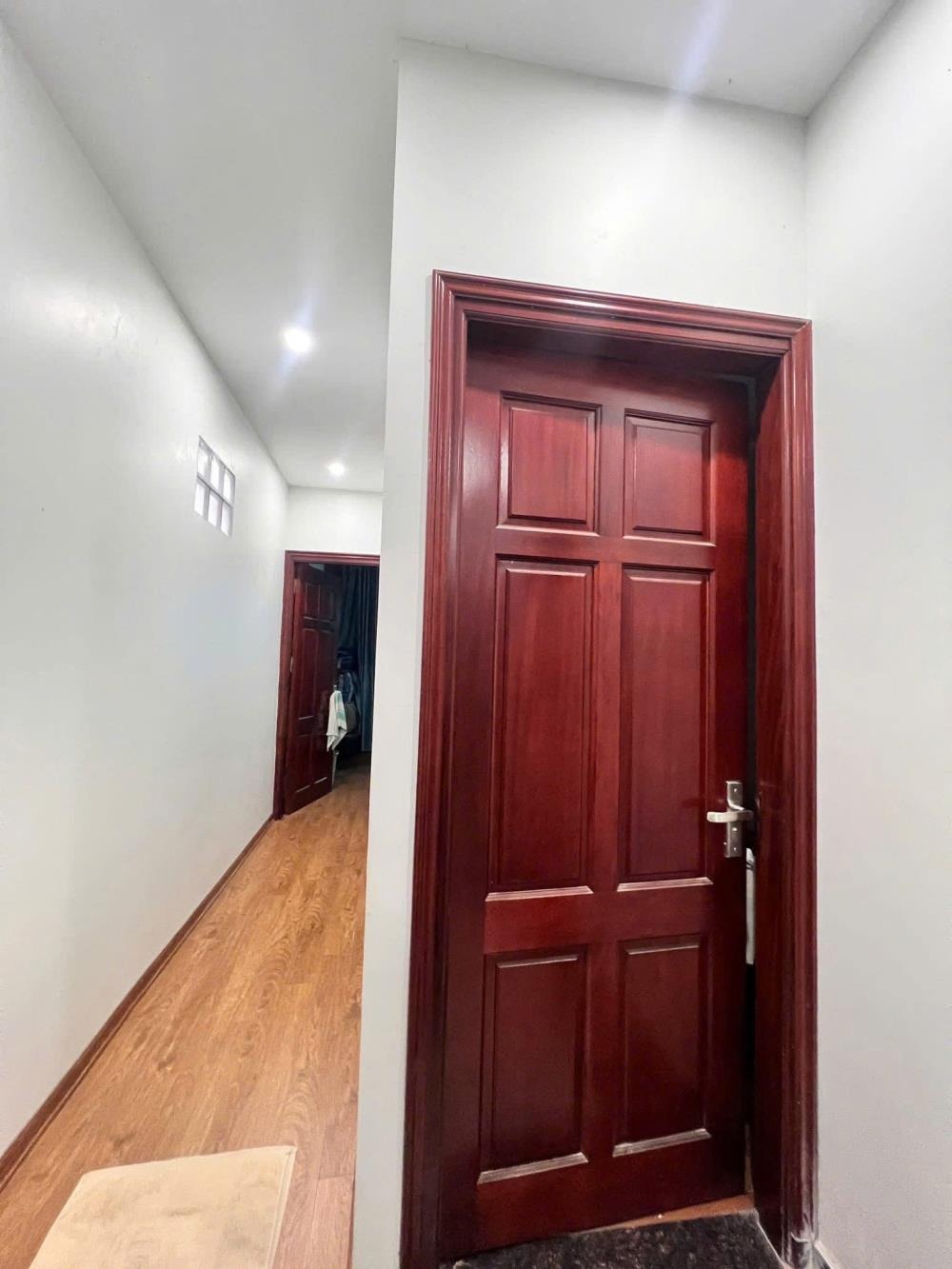 Bán nhà Cầu Giấy - 20 tỷ, 2 mặt thoáng, ô tô vào nhà