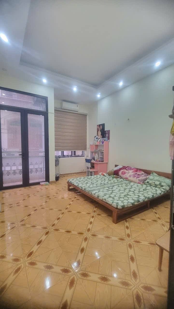 Bán Nhà Phố Khương Đình 59m2 5 Tầng, Giá Chỉ 8 Tỷ - Vị Trí Đẹp, Tiện Ích Vui Lợi