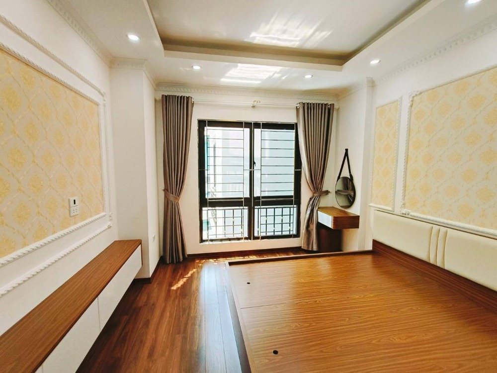 Nhà Mới 5 Tầng, Mặt Phố Hà Đông, Đỗ Ô Tô, Giá 5.69 Tỷ