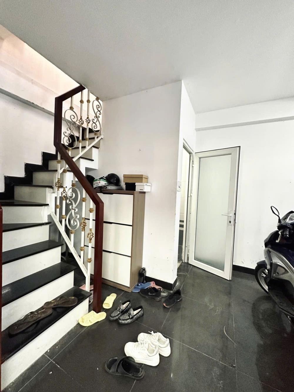 Nhà Đẹp 5 Tầng, Vị Trí Đắc Địa Điện Biên Phủ - Giá 7.8 Tỷ