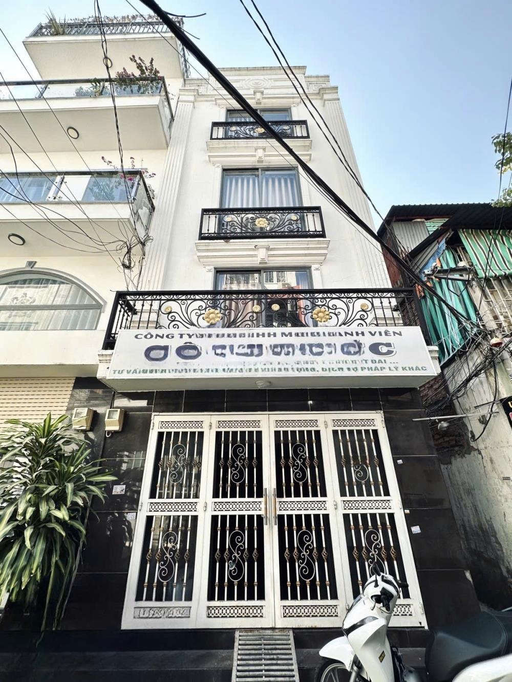 Nhà Đẹp 5 Tầng, Vị Trí Đắc Địa Điện Biên Phủ - Giá 7.8 Tỷ