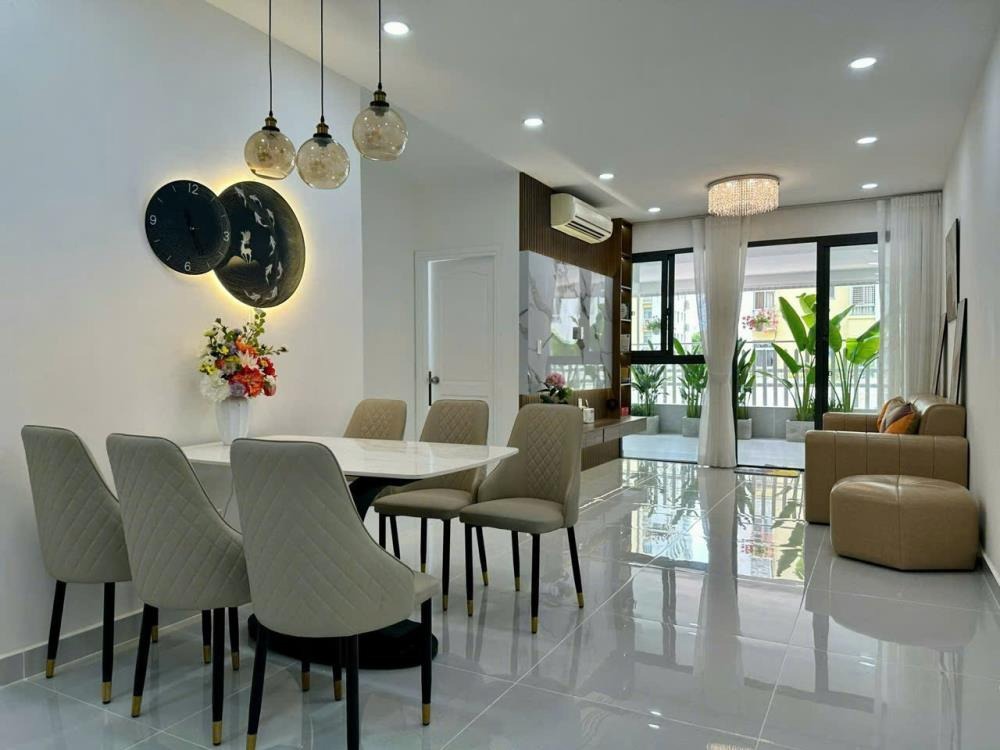 Bán Căn Hộ Sky Garden 2 Phú Mỹ Hưng 3PN Siêu Rộng - View Đẹp, Giá Tốt