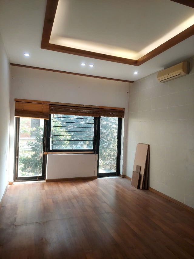 Nhà Phố Bùi Xương Trạch, Thanh Xuân - 74m2, 5 Tầng, Ô Tô Đỗ Cửa, Giá 14.2 tỷ