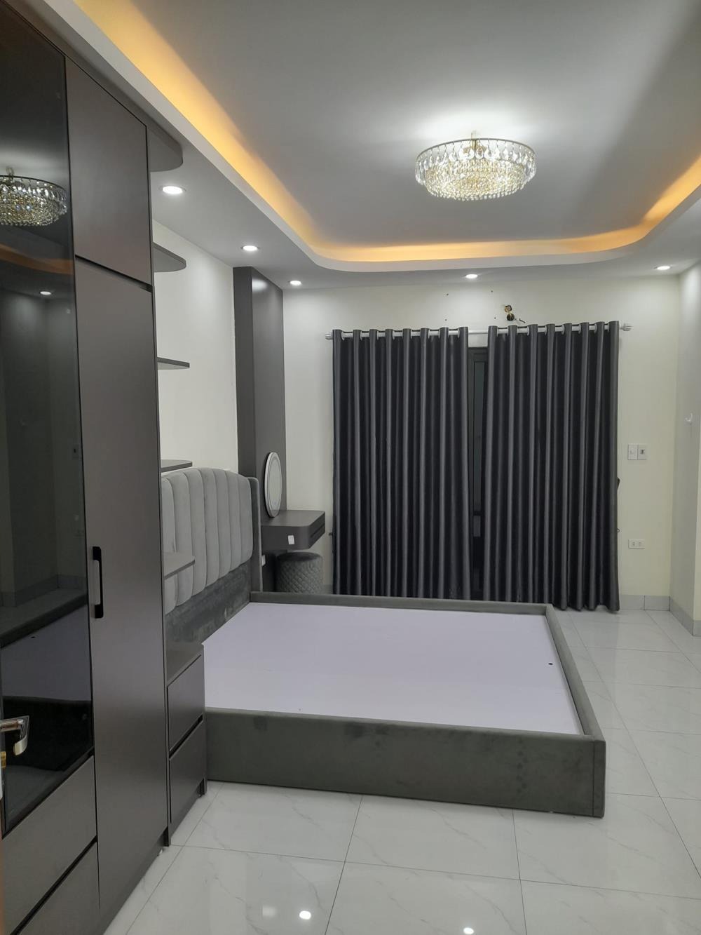 Nhà Mới 5 Tầng, Vị Trí Đẹp Tại Ỷ La, Hà Đông - Giá 5.3 Tỷ
