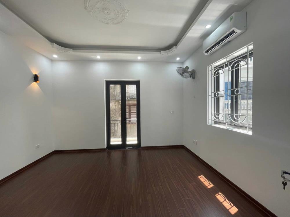Bán Nhà Phố Bùi Xương Trạch 65m2, 4 Tầng, Mặt Tiền 7.7m, Ô Tô Đỗ Cửa - 12.8 Tỷ