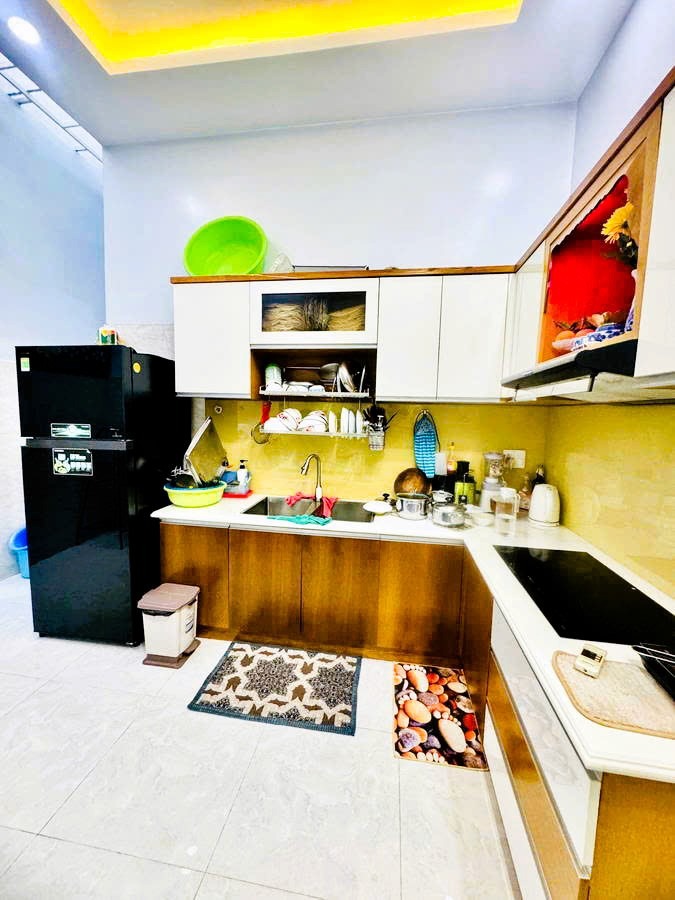 Bán nhà hẻm xe hơi Thủ Đức: 90m², Sổ Hồng Riêng, Giá 6.5 tỷ