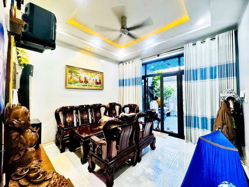 Bán nhà hẻm xe hơi Thủ Đức: 90m², Sổ Hồng Riêng, Giá 6.5 tỷ