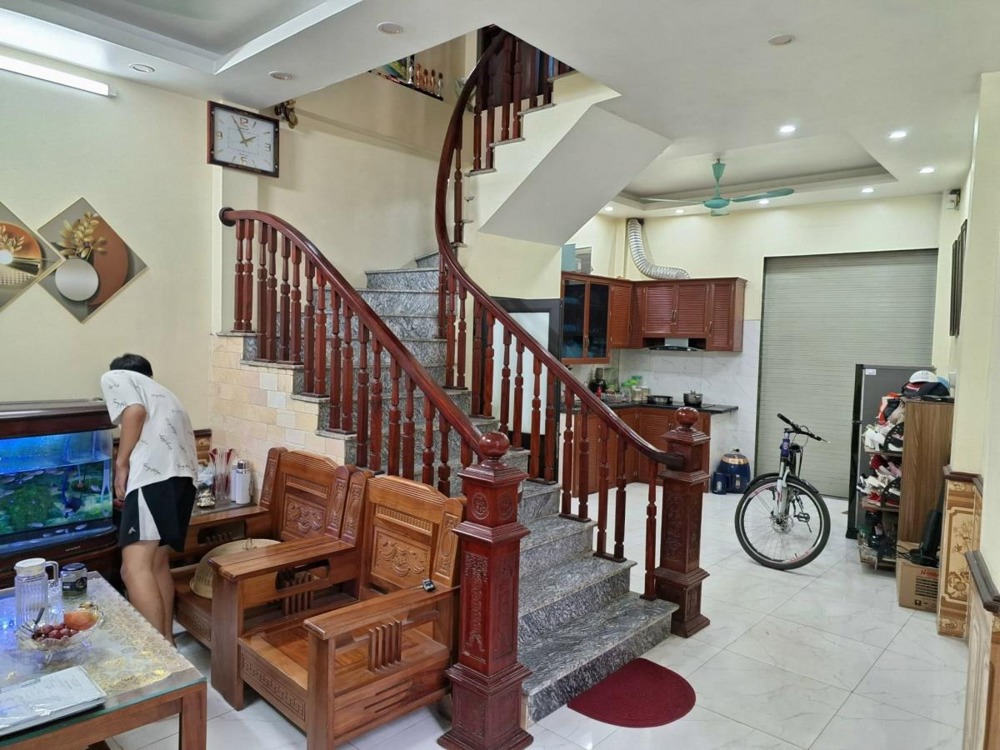 Nhà Mới 5 Tầng Tây Mỗ - Vị Trí Góc, 40m2, Giá 4 Tỷ Nhỉnh