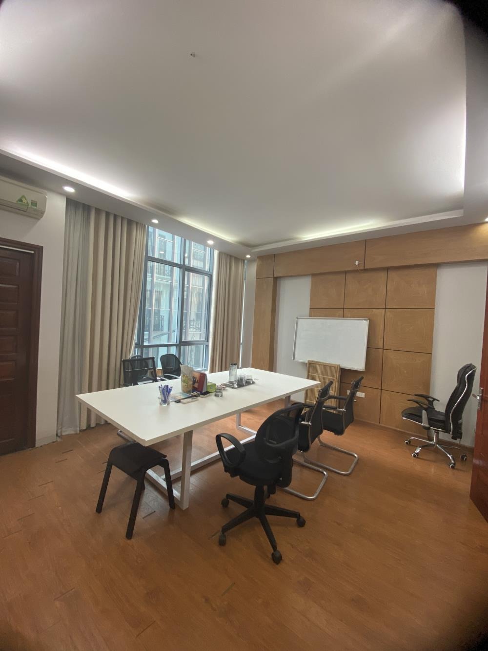 Cho Thuê Nhà Phân Lô Trung Yên 11 - Cầu Giấy - 5 Tầng - Giá 30tr