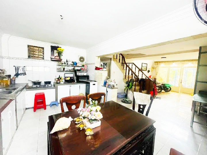 Nhà 5 Tầng, Hẻm Xe Hơi, Tân Bình - Vị Trí Đắc Địa, Tiềm Năng Kinh Doanh