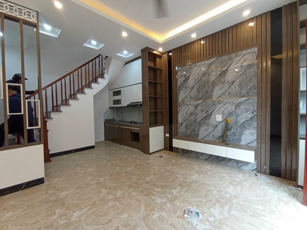 Bán nhà Ngô Thì Nhậm 30/33m2, 5 Tầng, Ô Tô Đỗ Cửa, Giá 6.6 Tỷ