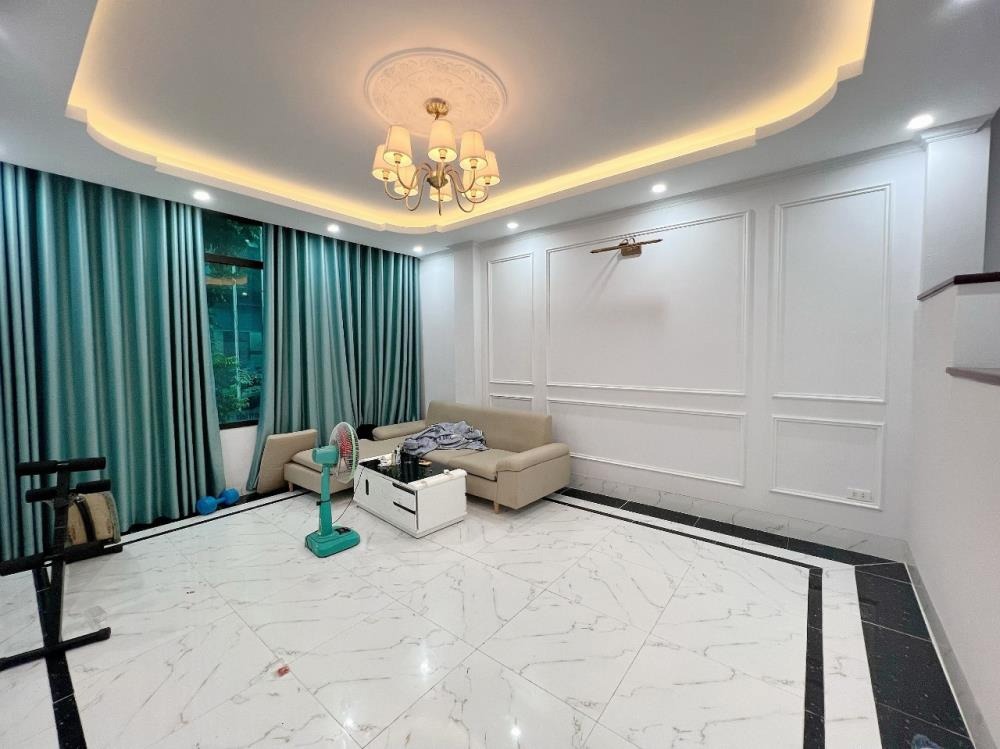 Bán Nhà Lô Góc 5 Tầng, 42m2, Gần Hồ Mỗ Lao, Giá 7.7 Tỷ