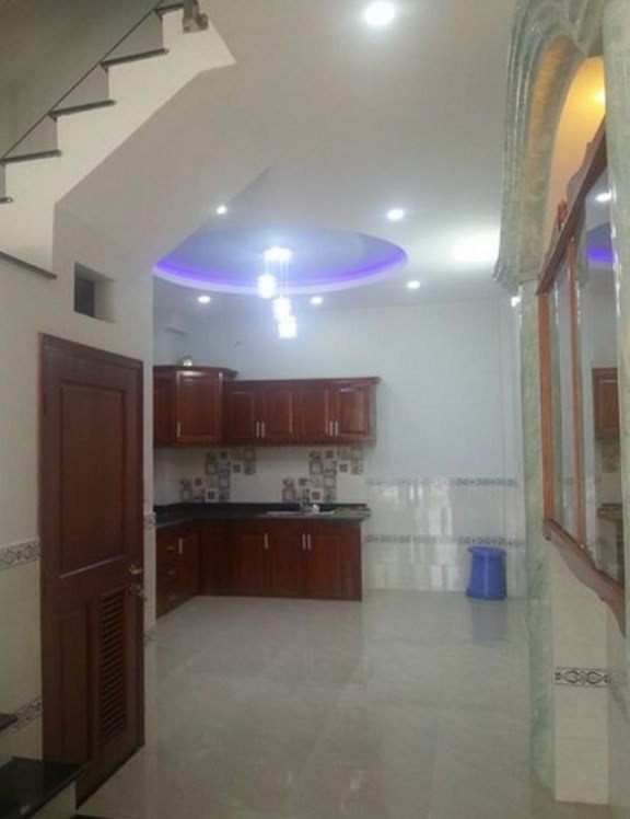 Bán Nhà Vạn Phúc Giá Tốt: 33m2, 5 Tầng, Sân Rộng, Ô Tô Đỗ Cận