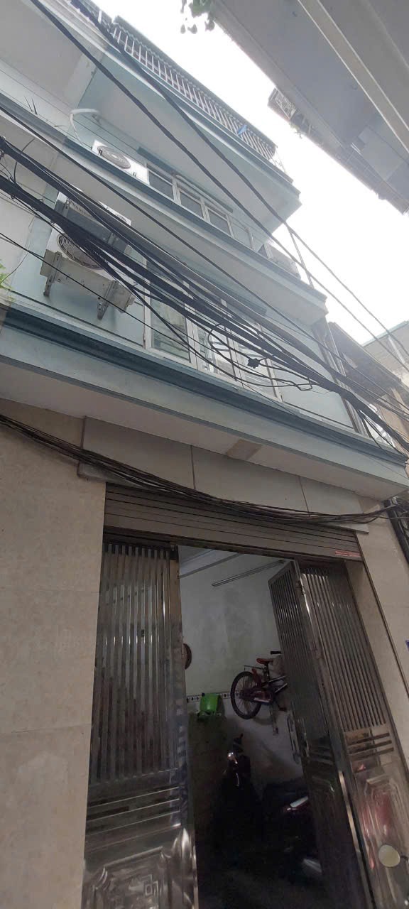 Bán Nhà Trần Phú - Văn Quán, 40m2, 4 Tầng, Giá 7.3 Tỷ - Vị Trí Đắc Địa