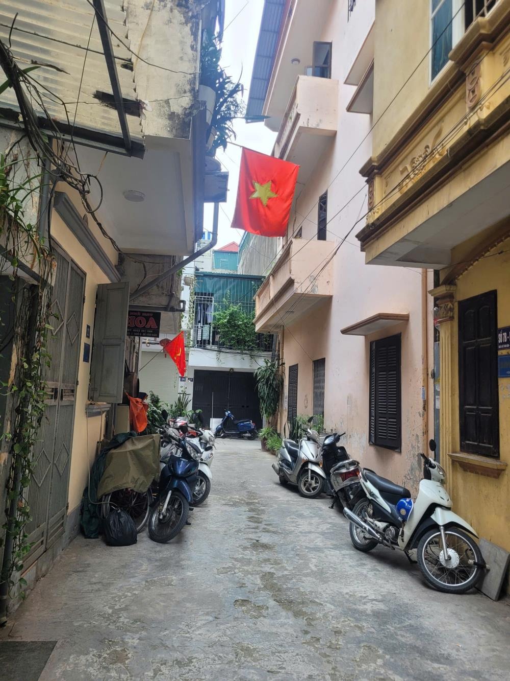 Bán Nhà Phố Bế Văn Đàn, Hà Đông: 4 Tầng, Ô Tô Đỗ Cửa, Giá 4 Tỷ