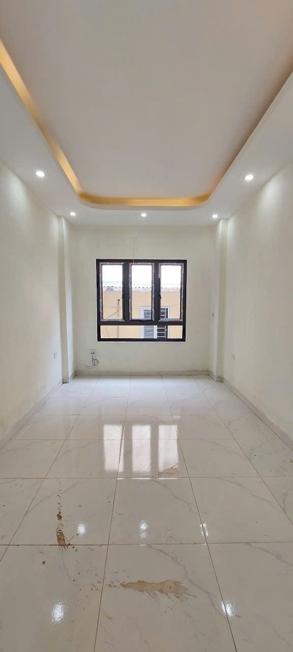 Bán Nhà Mới Lê Hồng Phong, Hà Đông: 36m2, 5 Tầng, Giá 6.95 Tỷ