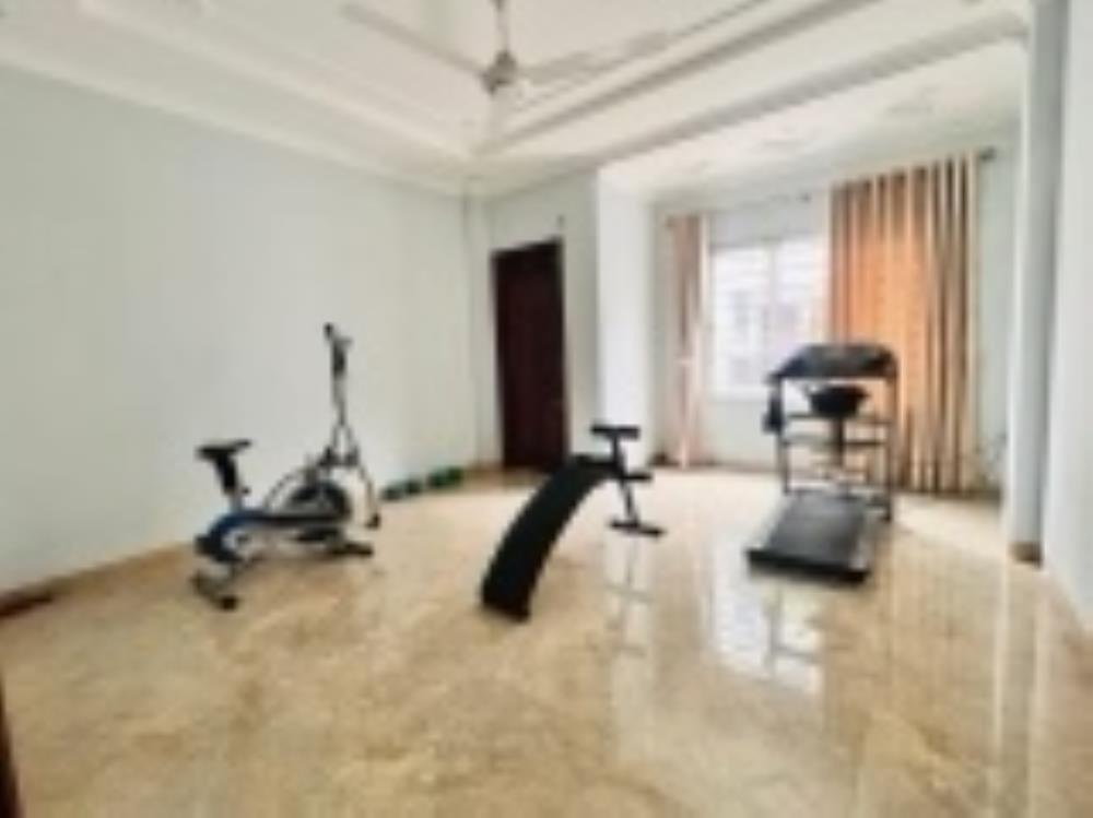 Bán nhà phân lô Nghĩa Đô, Cầu Giấy - 61m2, 5 tầng, MT 4.4m, kinh doanh, gara ô tô