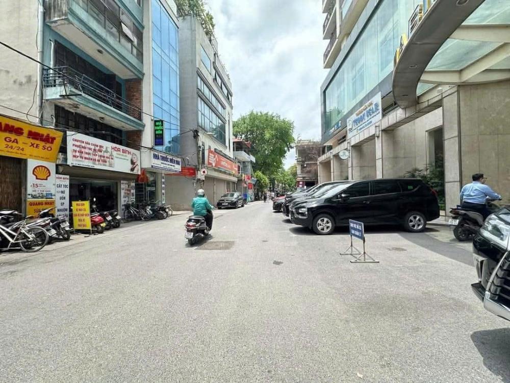 Bán Lô Đất Trung Tâm Ba Đình 310m2, Xây Căn Hộ/CCMN, Giá 41.5 Tỷ