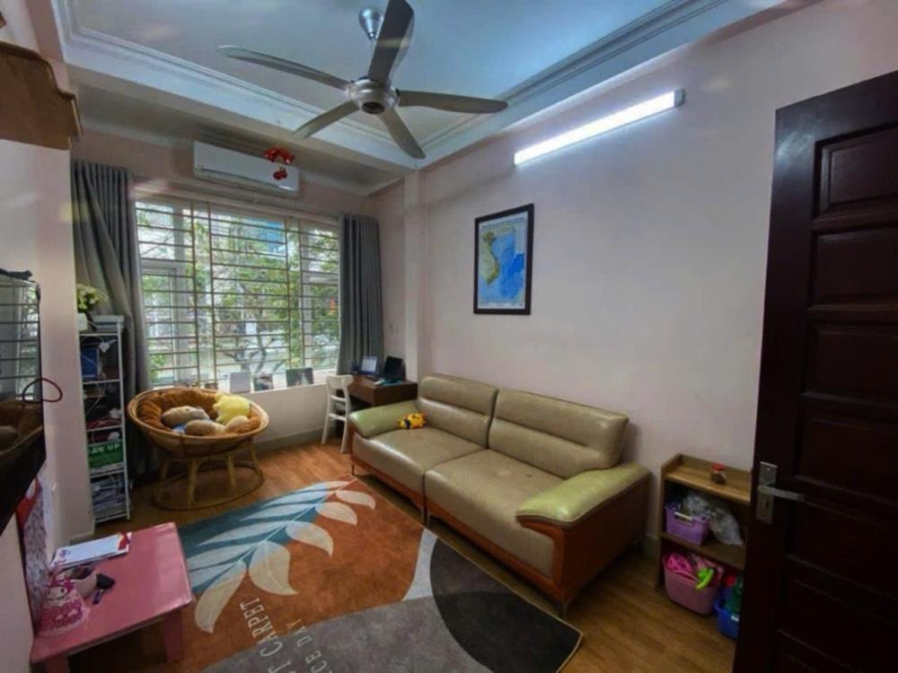 Bán Gấp Nhà Phố Văn Phú: 42m2, 4 Tầng, Giá 12.5 Tỷ - Vị Trí Đẹp, Gần Tiện Ích