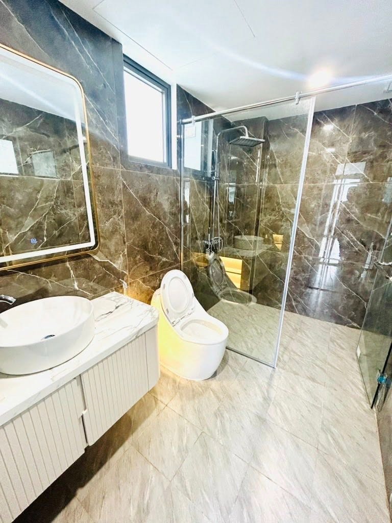 Lô Góc Mặt Tiền Rộng - 7 Tầng Thang Máy - Lĩnh Nam Đẳng Cấp