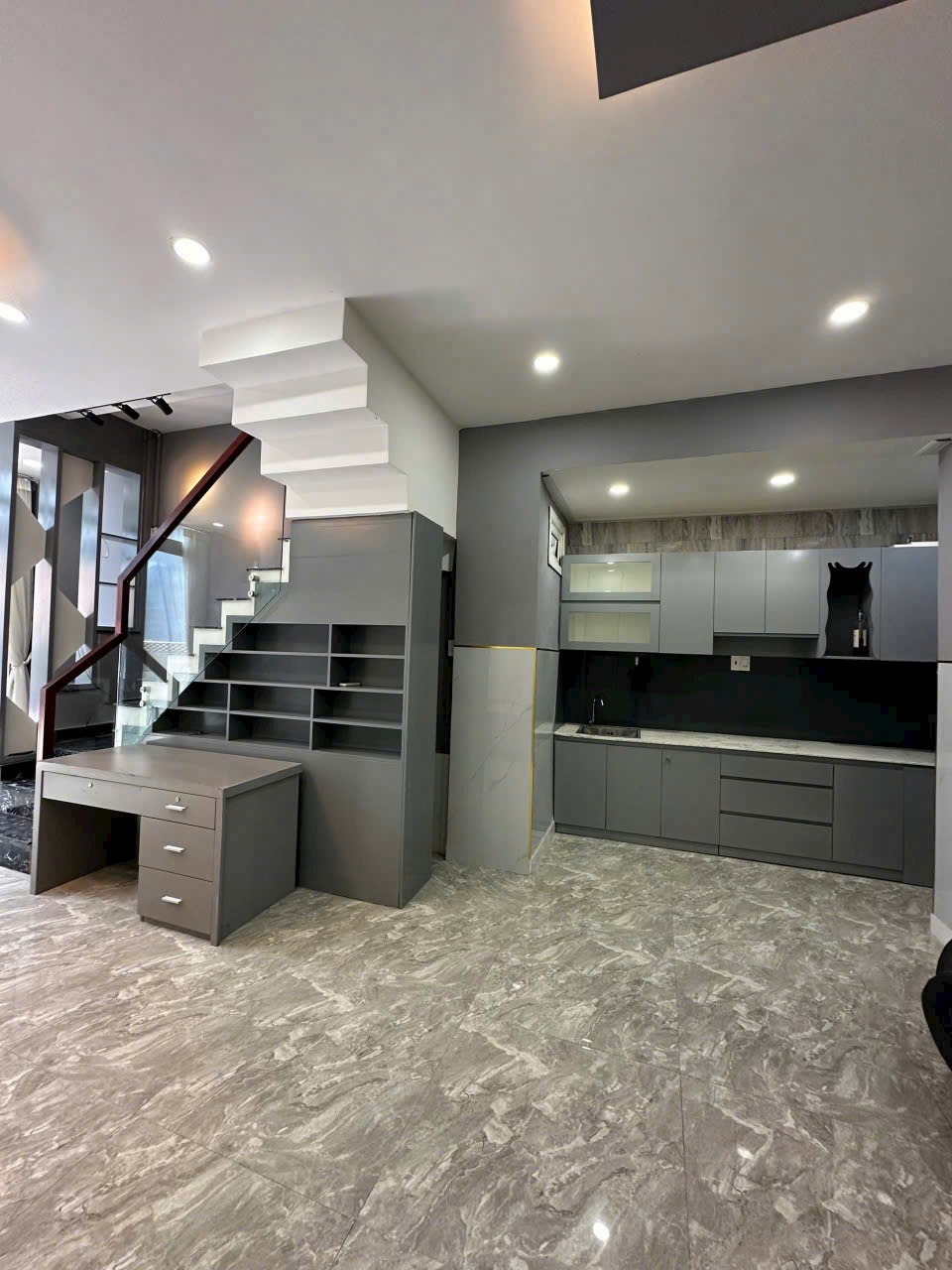 Bán Gấp Nhà 2 Tầng, 60m2, An Dương Vương, Quận 5 - Ngộp Bank, Giá Tốt